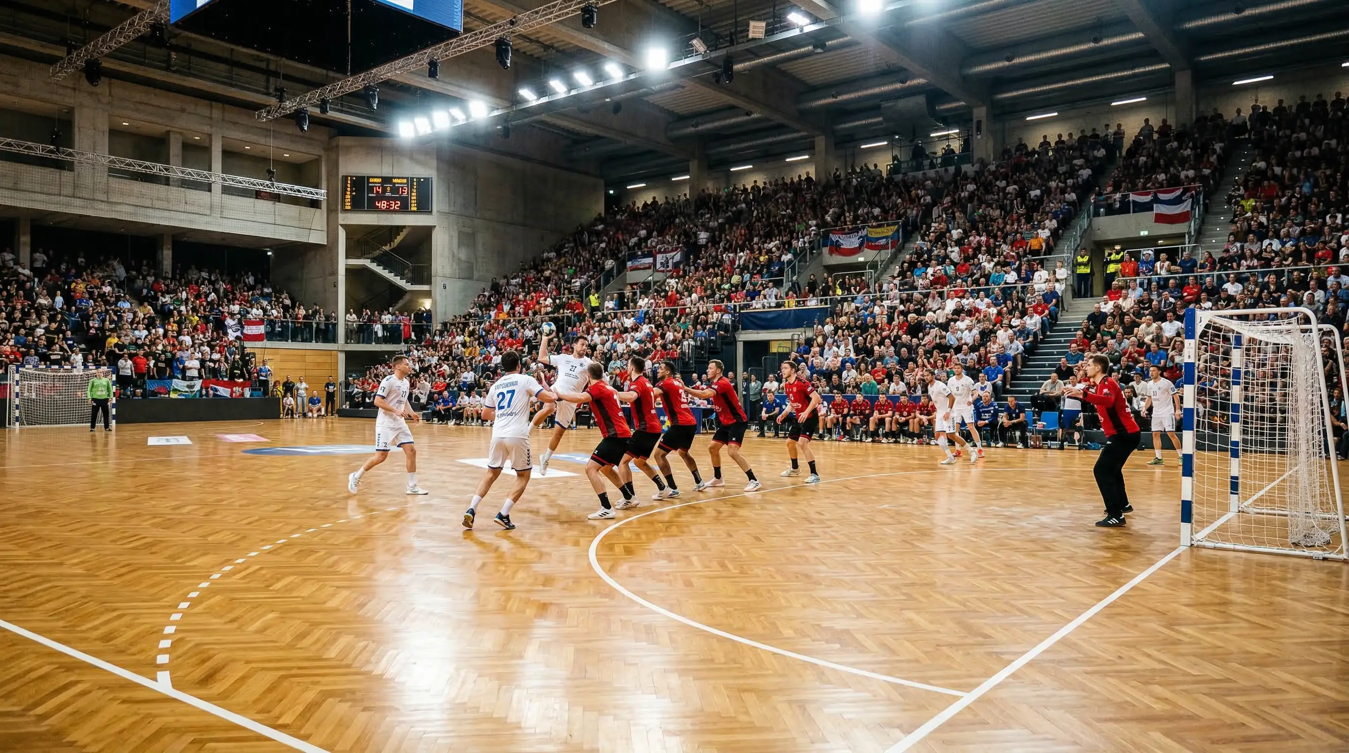 Salle de handball pendant un match de Starligue avec public et joueurs